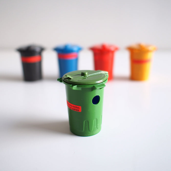 KUM pencil sharpener : mini garbage bin